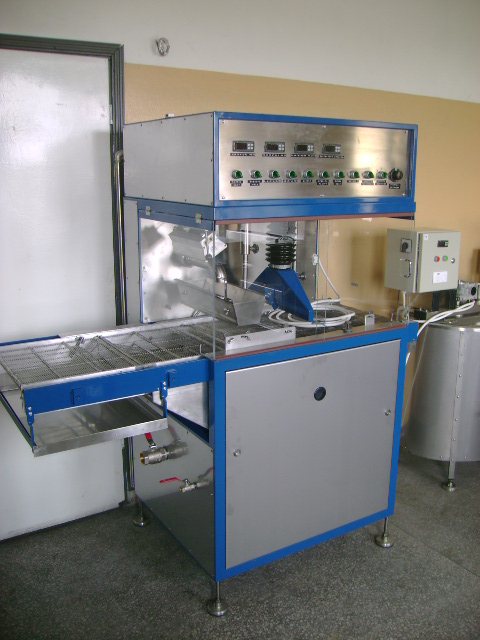 Nielsen 400mm enrobing machine